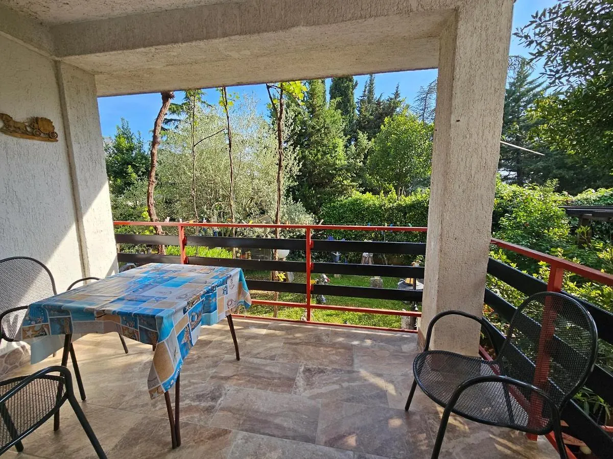Apartments Ivan Malinska Croatia